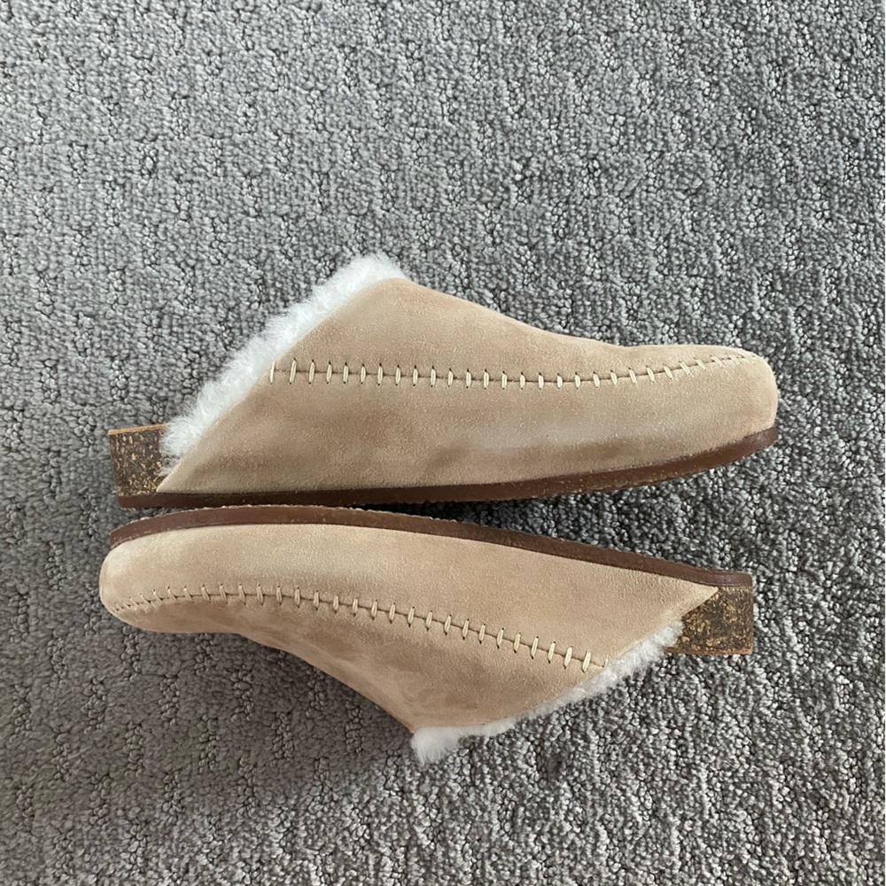 Jenni Kayne Shearling-Lined Moc Clogs - Picture 16 of 16